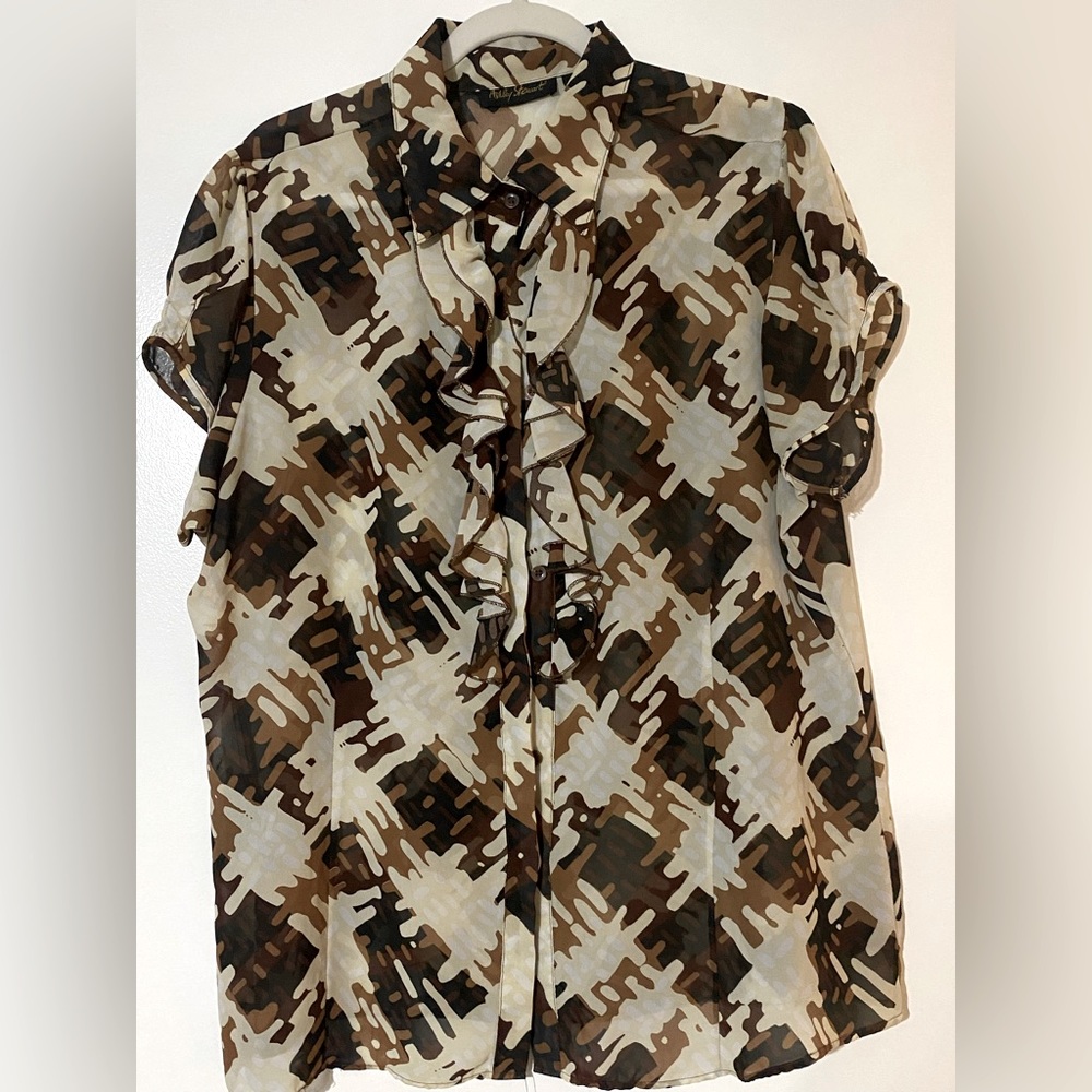 Ruffle Blouse with buttons
